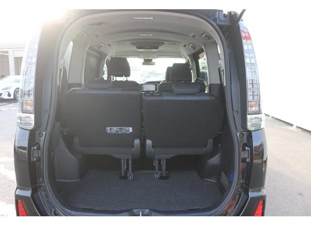 
								TOYOTA VOXY 2016 full									