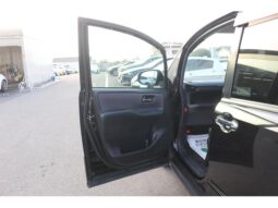 
										TOYOTA VOXY 2016 full									