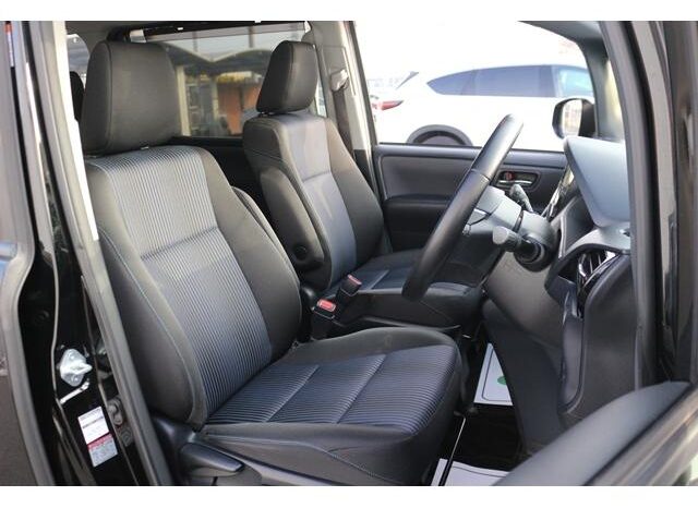 
								TOYOTA VOXY 2016 full									