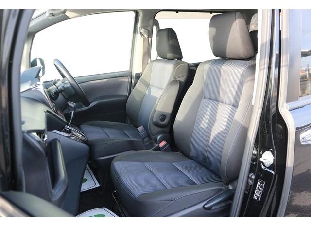 
								TOYOTA VOXY 2016 full									