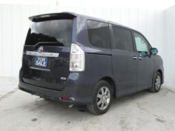 
										TOYOTA VOVY 2008 full									
