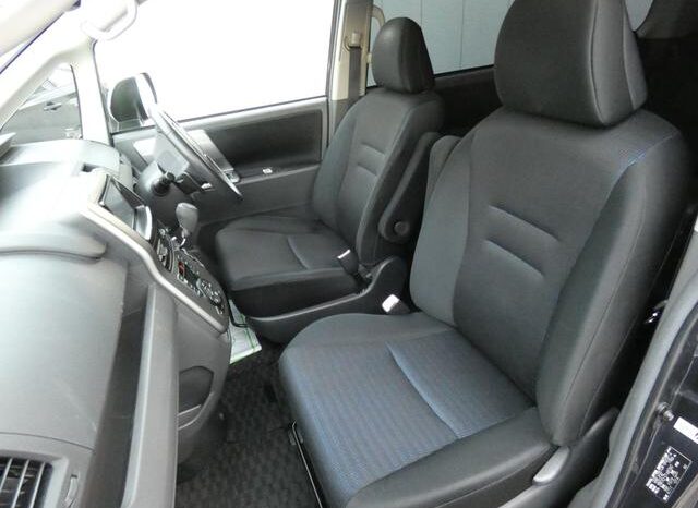 
								TOYOTA VOVY 2008 full									