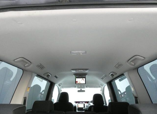 
								TOYOTA VOVY 2008 full									