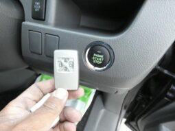 
										TOYOTA VOVY 2008 full									