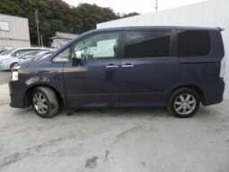 
										TOYOTA VOVY 2008 full									