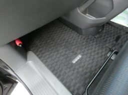 
										TOYOTA VOVY 2008 full									