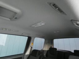 
										TOYOTA VOVY 2008 full									