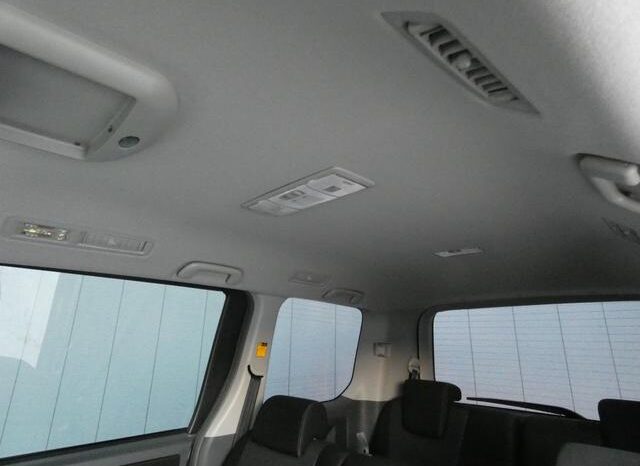 
								TOYOTA VOVY 2008 full									