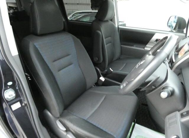 
								TOYOTA VOVY 2008 full									