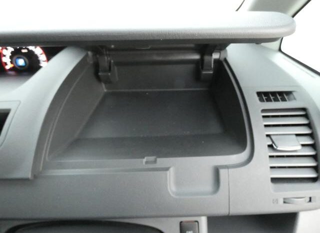 
								TOYOTA VOVY 2008 full									