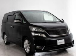 TOYOTA VELLFIRE 2009