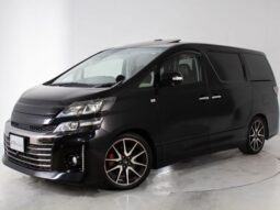 TOYOTA VELLFIRE 2012