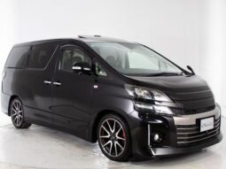 TOYOTA VELLFIRE 2012