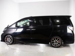 TOYOTA VELLFIRE 2012