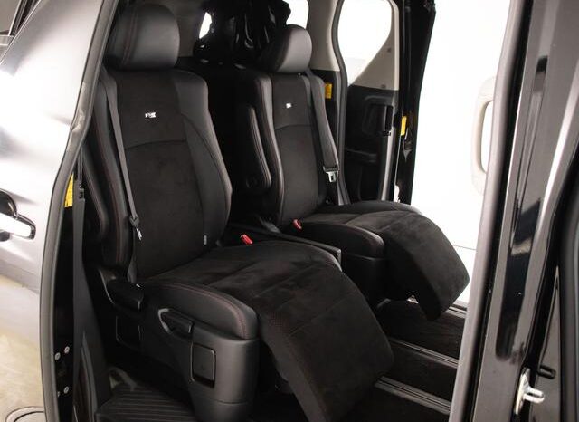 
								TOYOTA VELLFIRE 2012 full									