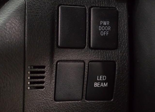 
								TOYOTA VELLFIRE 2012 full									