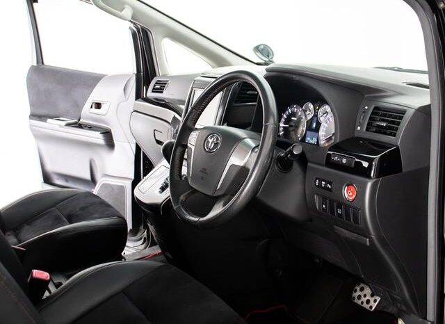 
								TOYOTA VELLFIRE 2012 full									