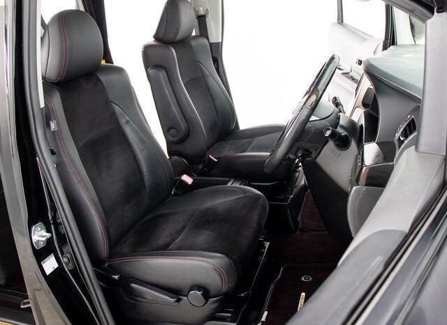 
								TOYOTA VELLFIRE 2012 full									