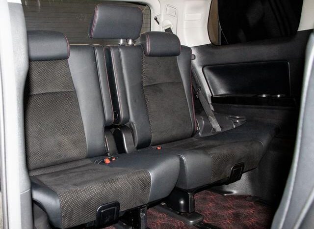 
								TOYOTA VELLFIRE 2012 full									