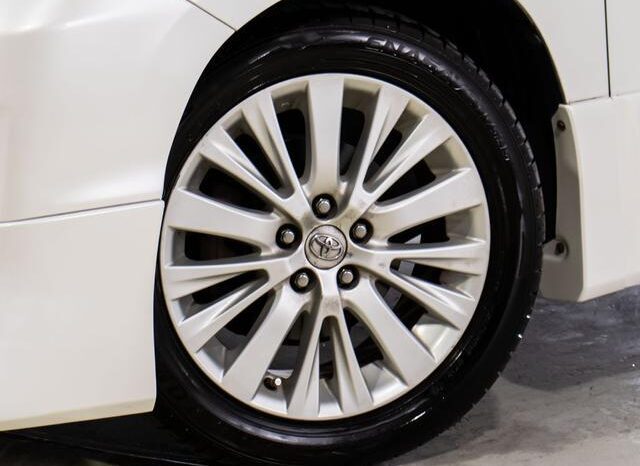 
								TOYOTA VELLFIRE 2012 full									