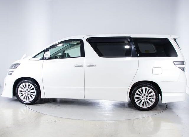 
								TOYOTA VELLFIRE 2012 full									