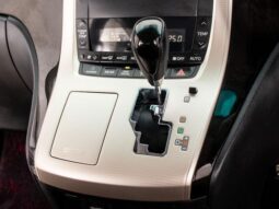 
										TOYOTA VELLFIRE 2012 full									