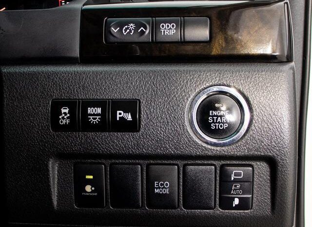 
								TOYOTA VELLFIRE 2012 full									