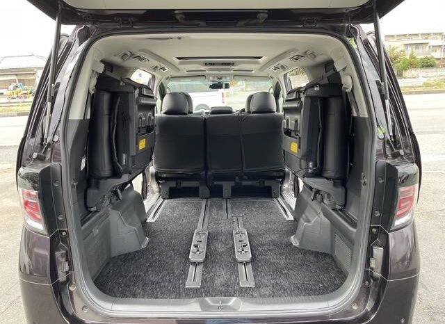 
								TOYOTA VELLFIRE 2008 full									