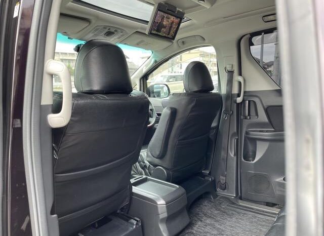 
								TOYOTA VELLFIRE 2008 full									