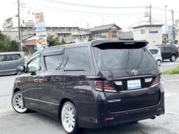
										TOYOTA VELLFIRE 2008 full									