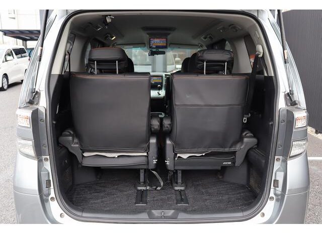 
								TOYOTA VELLFIRE 2011 full									