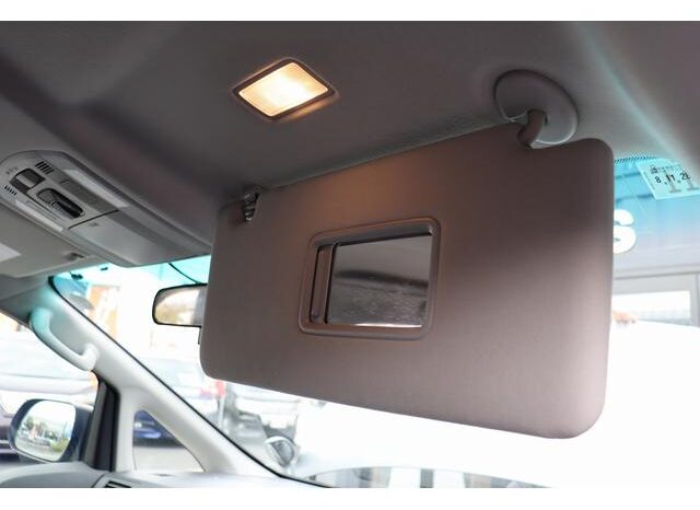 
								TOYOTA VELLFIRE 2011 full									