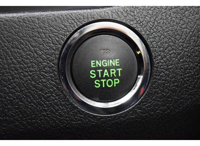 
								TOYOTA VOXY 2013 full									