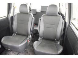 
										TOYOTA VOXY 2013 full									