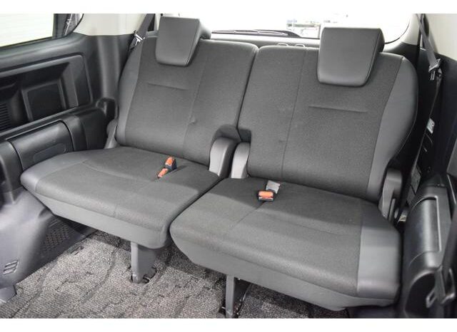 
								TOYOTA VOXY 2013 full									