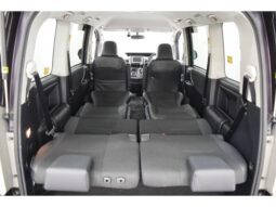 
										TOYOTA VOXY 2013 full									