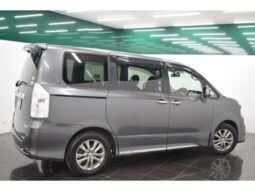 
										TOYOTA VOXY 2013 full									