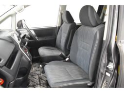 
										TOYOTA VOXY 2013 full									