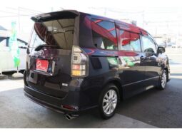 
										TOYOTA VOXY 2013 full									