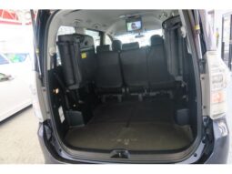 
										TOYOTA VOXY 2013 full									