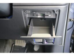 
										TOYOTA VOXY 2013 full									