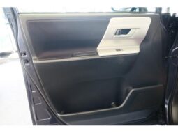 
										TOYOTA VOXY 2013 full									