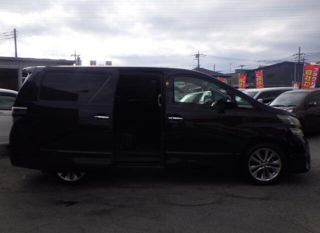 
								TOYOTA VELLFIRE 2010 full									