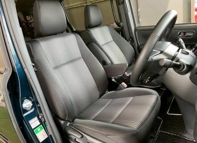 
								TOYOTA VOXY 2020 full									