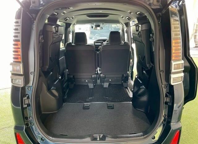 
								TOYOTA VOXY 2020 full									