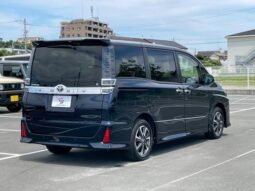 
										TOYOTA VOXY 2020 full									