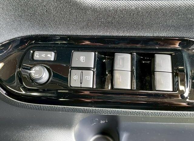 
								TOYOTA VOXY 2020 full									