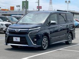 
										TOYOTA VOXY 2020 full									