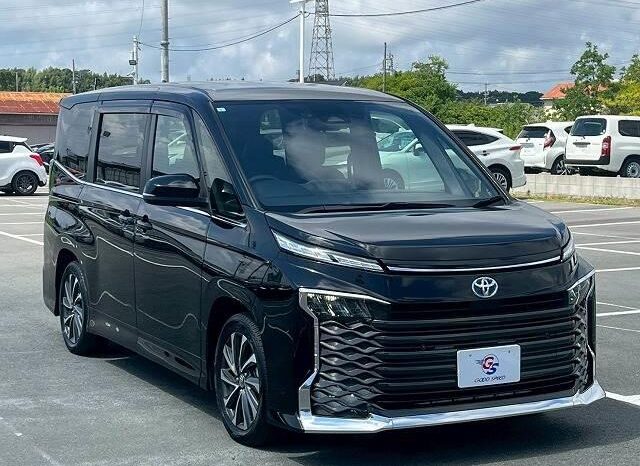 
								TOYOTA VOXY 2023 full									