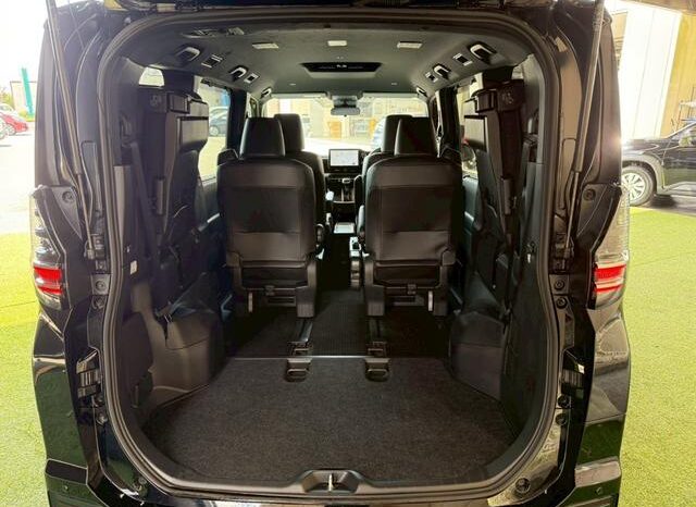 
								TOYOTA VOXY 2023 full									